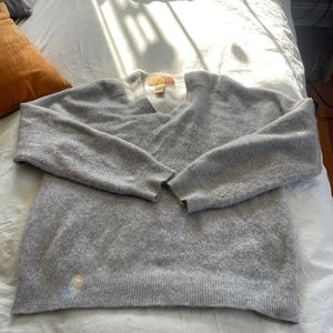 Vintage Cashmere V-neck Sweater in Grey
